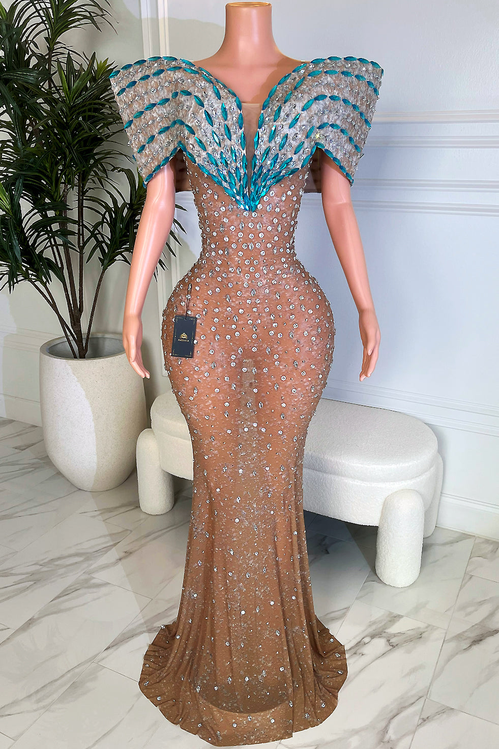 Headline Moment Dress(Ready To Ship)