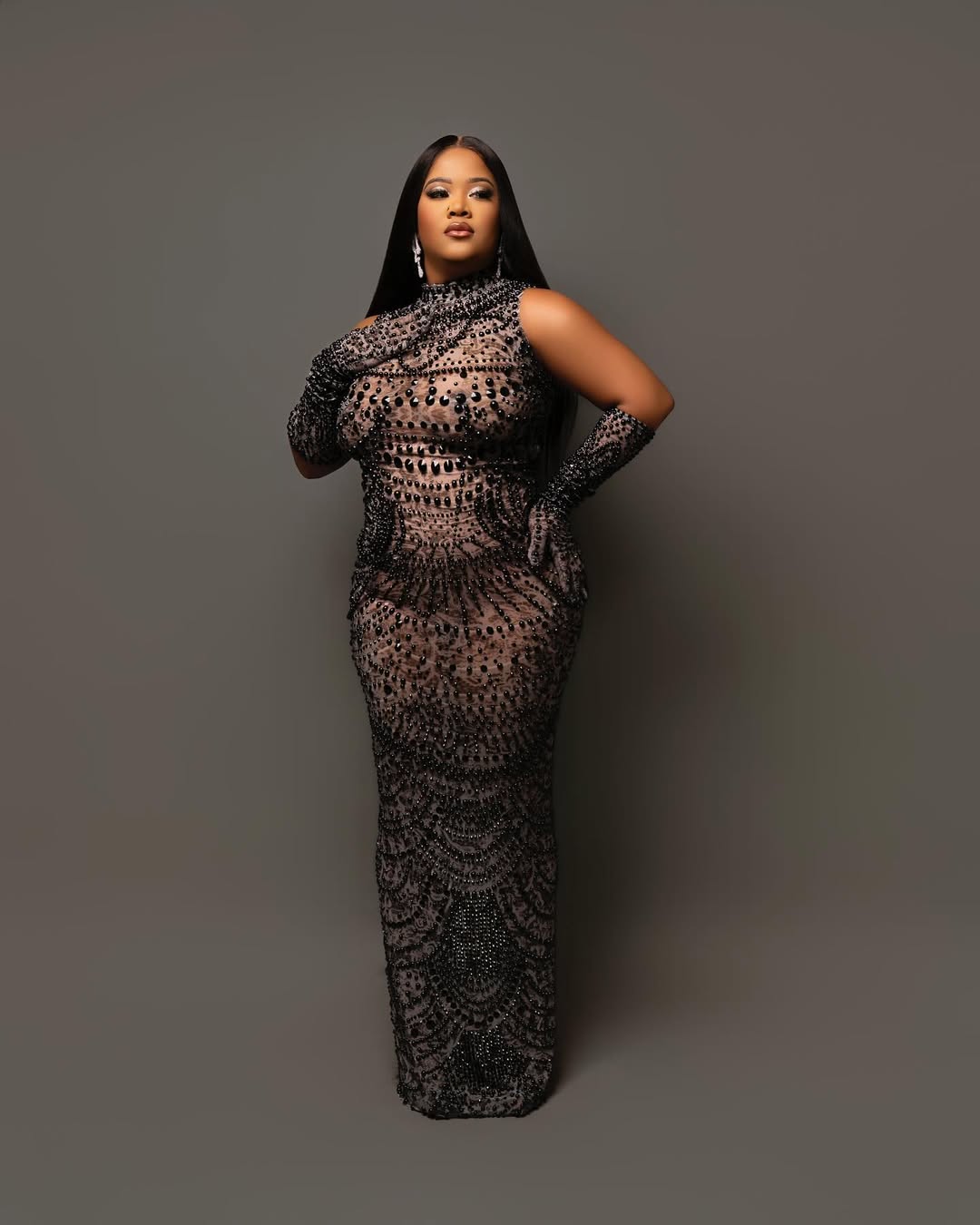 Chantilly Black Dress (Made to Order)