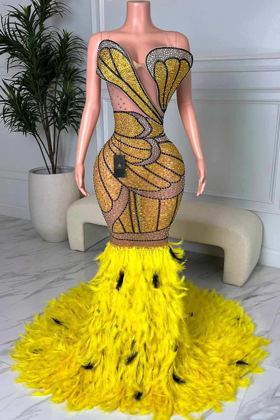 yellow feather dress Amara sleeveless The height of shoes Yellow Feathered Dress L