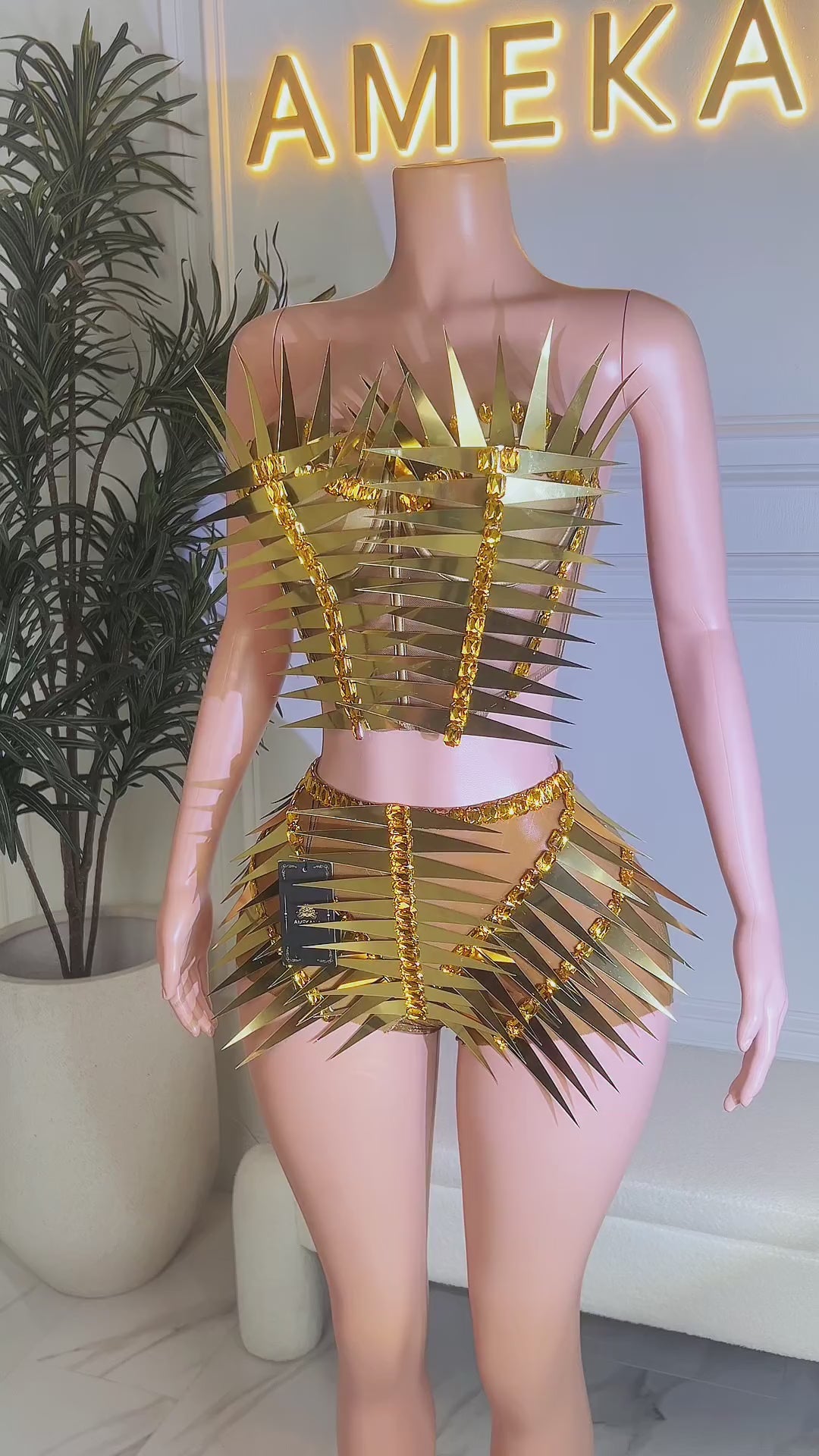 Futuristic Femme Gold Set (Pre-Order)
