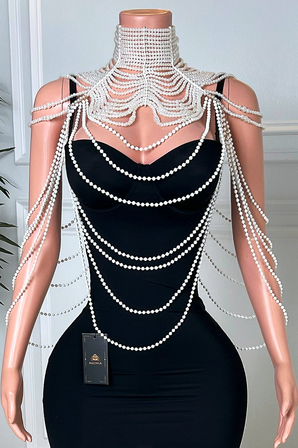 Soft Power White Pearl Necklace (Ready To Ship)